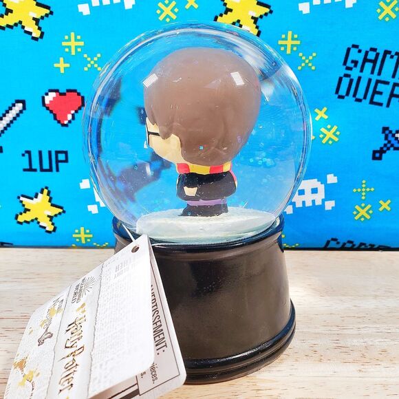 Wizarding World Harry Potter w/ Familiar White Owl Hedwig Water Globe Snow Globe - Picture 3 of 12